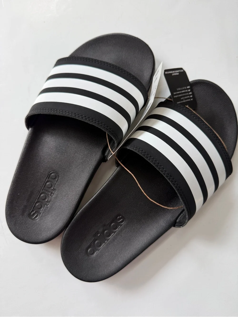 🆕 ADIDAS Unisex Comfort Sandal Slides